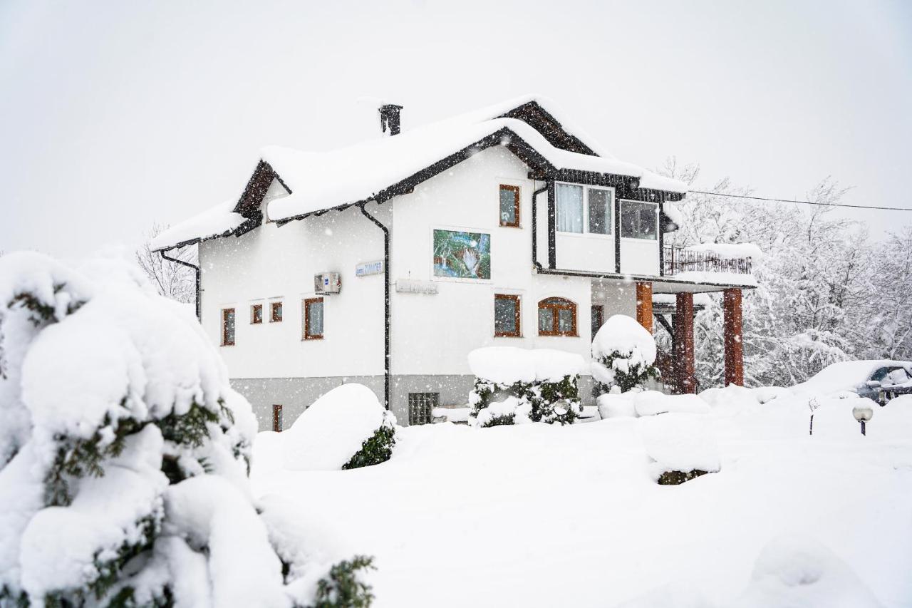Deluxe Apartments Franjkovic Селиште-Дрежничко Экстерьер фото
